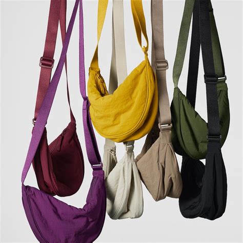 uniqlo sling bag dupe